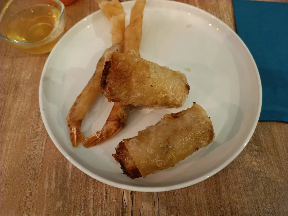 Nems Et Crevettes Frits